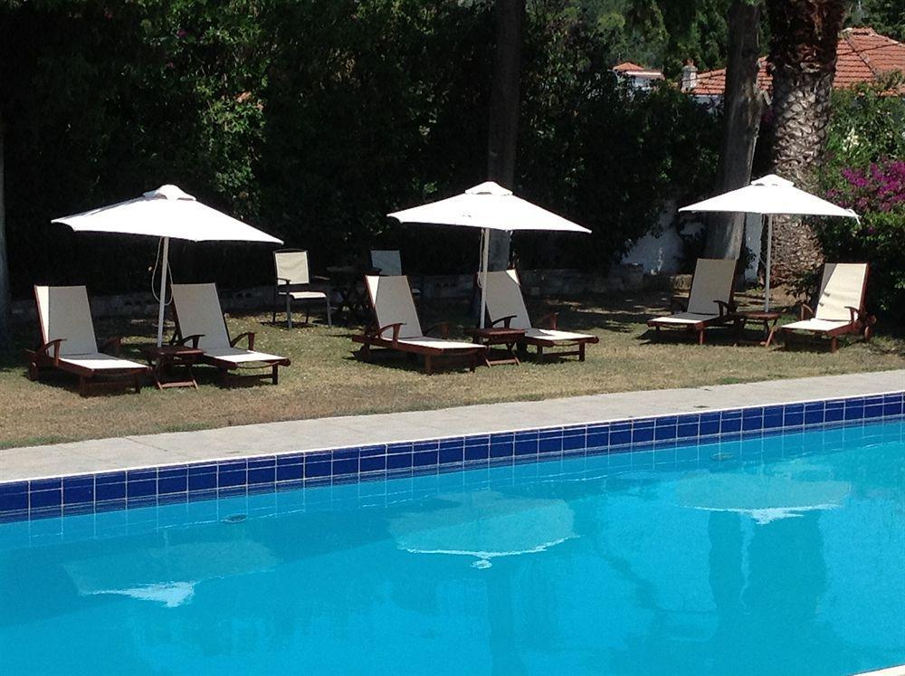 Hotel Prince Stafilos Skopelos Exterior foto